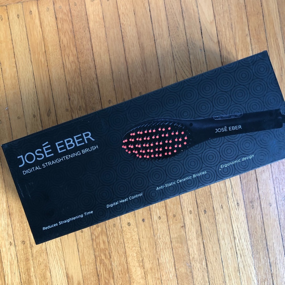 Jose Eber - digital straightening brush